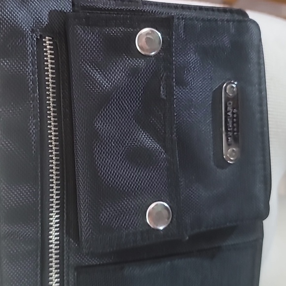 Bolongaro Trevor black belt purse or travel pack - Picture 3 of 9